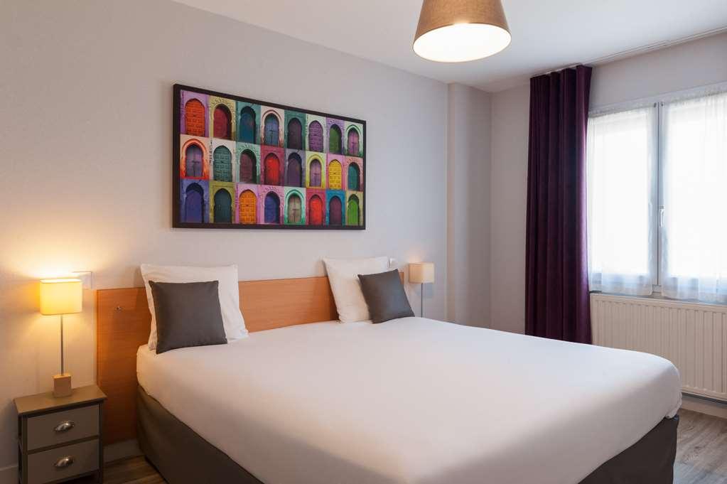 The Originals City, Hotel La Saulaie, Saumur Ouest Doue-la-Fontaine Ruang foto