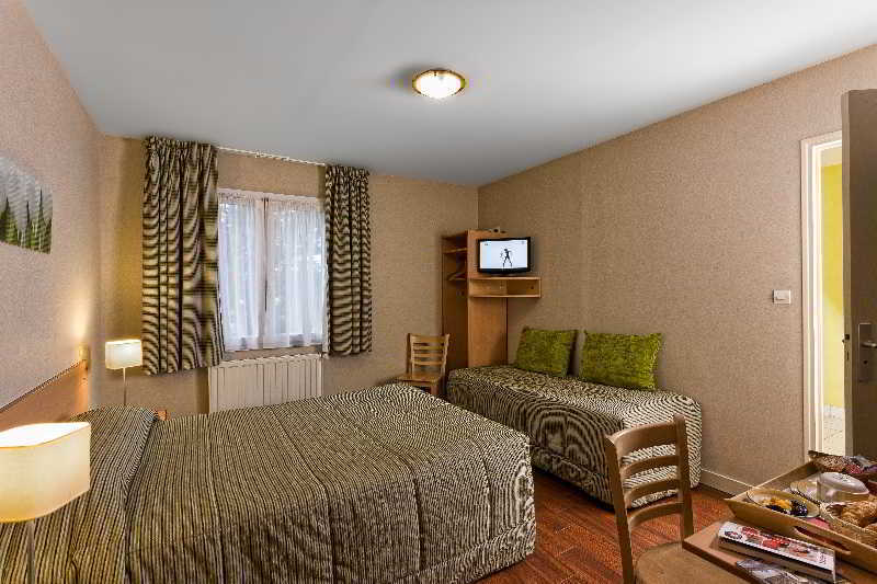 The Originals City, Hotel La Saulaie, Saumur Ouest Doue-la-Fontaine Bagian luar foto