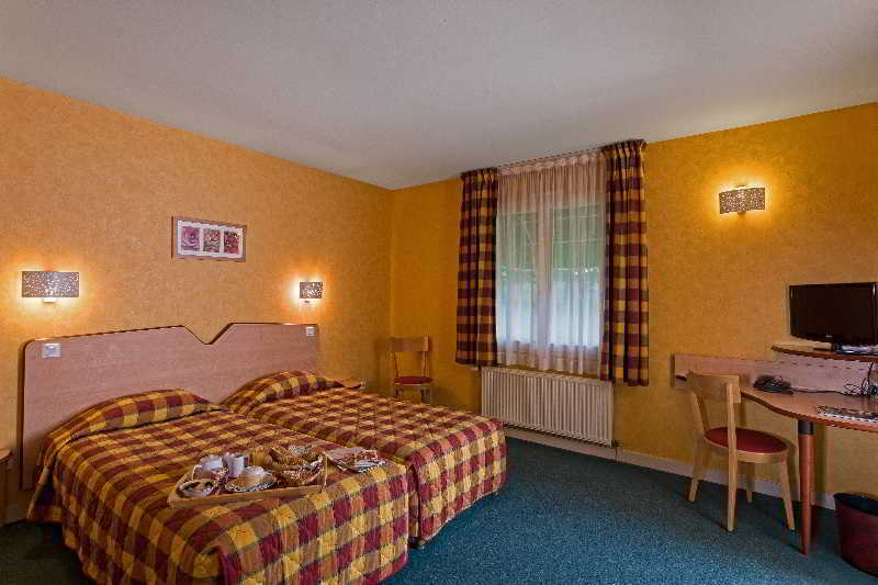 The Originals City, Hotel La Saulaie, Saumur Ouest Doue-la-Fontaine Bagian luar foto