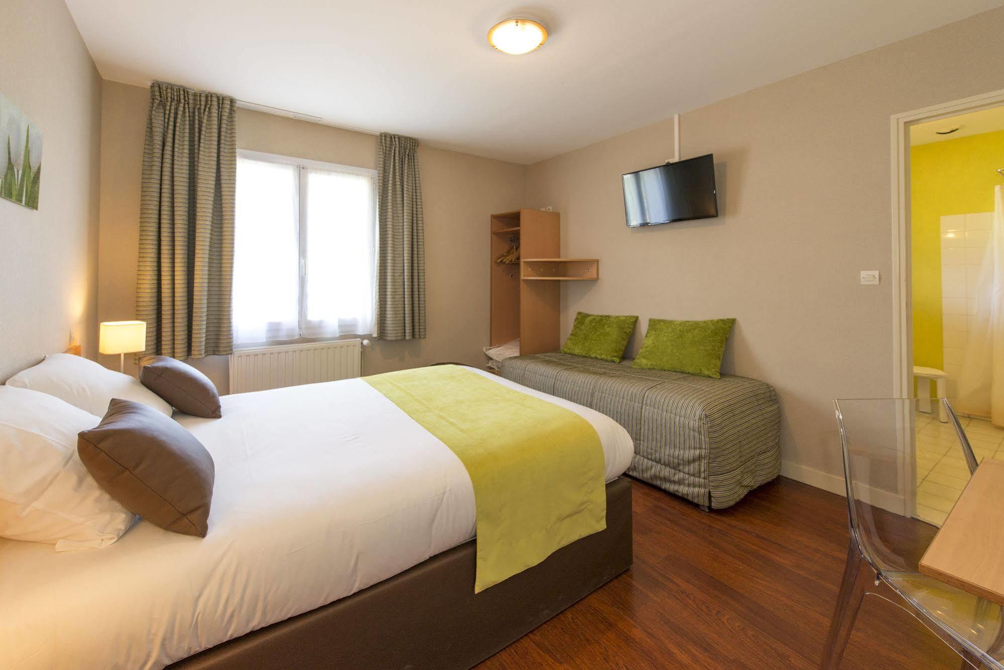 The Originals City, Hotel La Saulaie, Saumur Ouest Doue-la-Fontaine Bagian luar foto