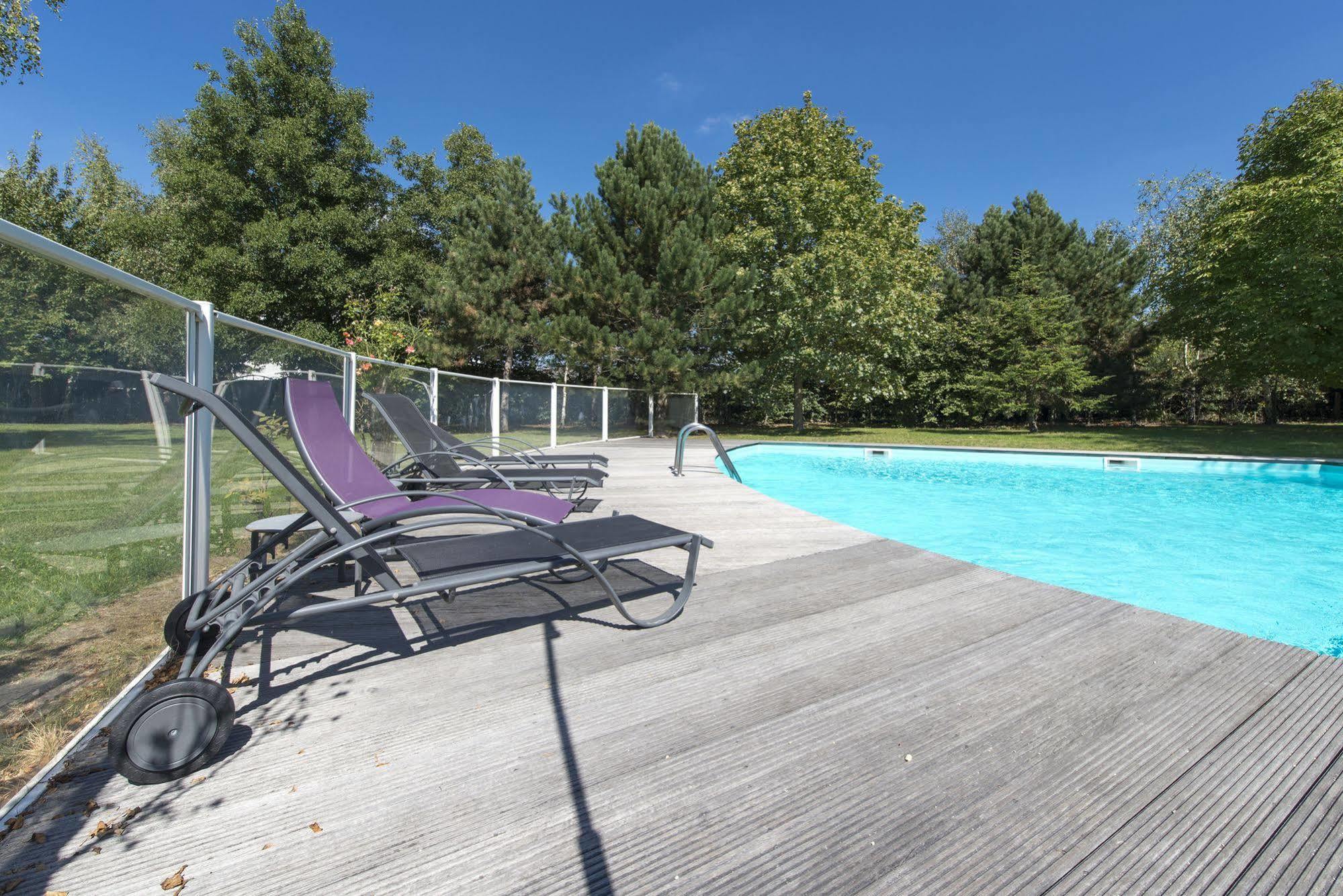 The Originals City, Hotel La Saulaie, Saumur Ouest Doue-la-Fontaine Bagian luar foto